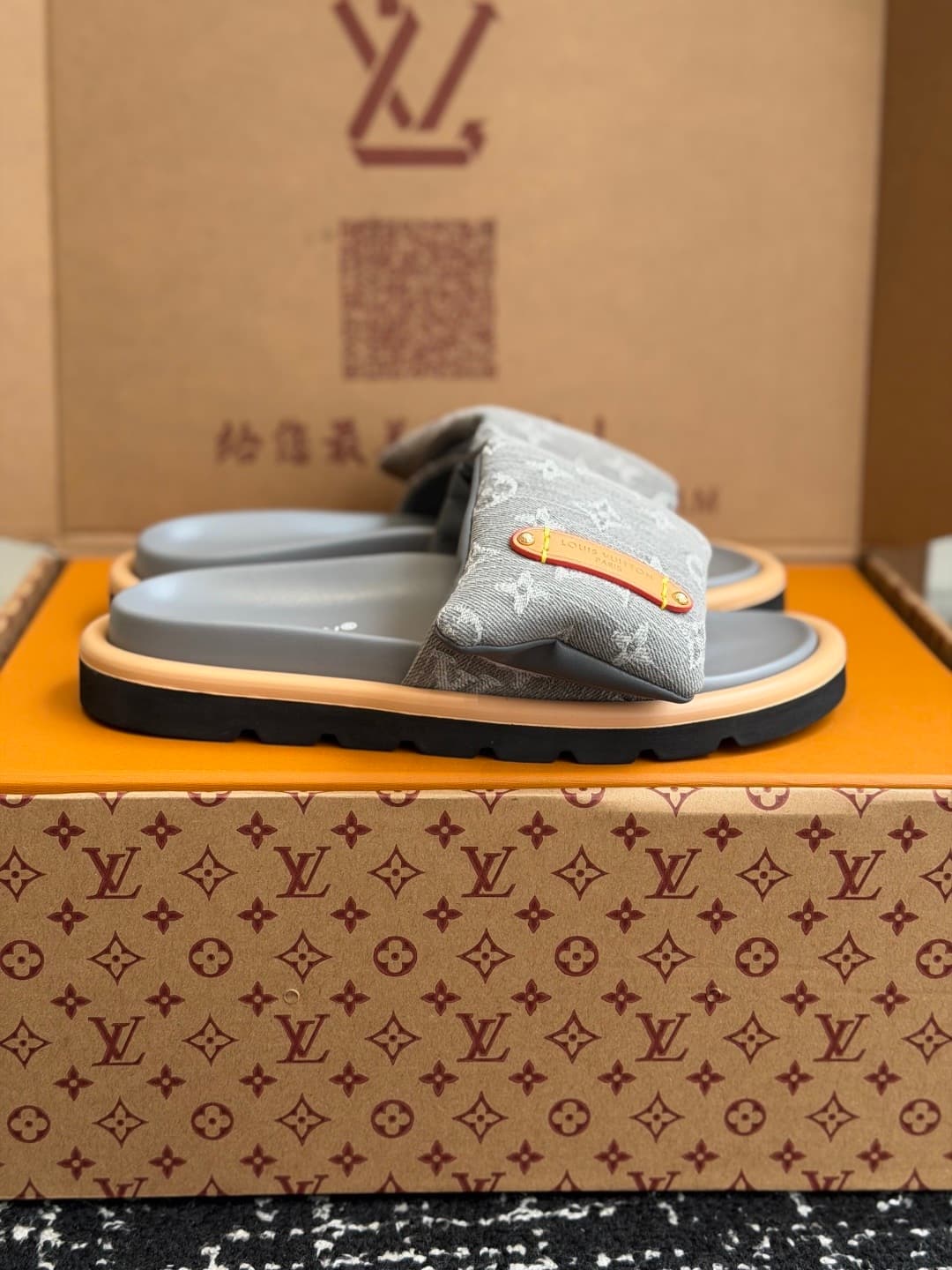 2026 LV Women Slippers