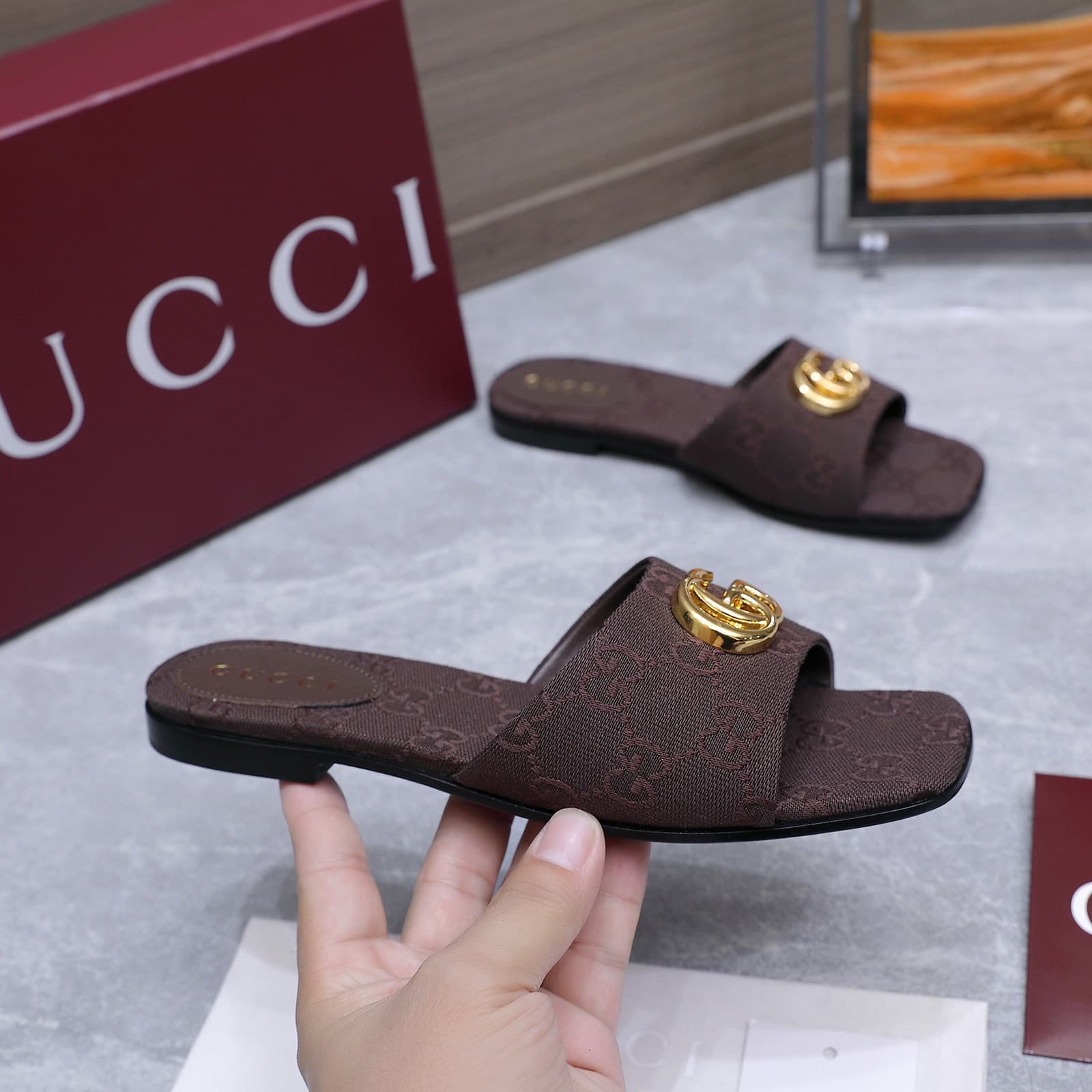 2026 Gucci Women Slippers