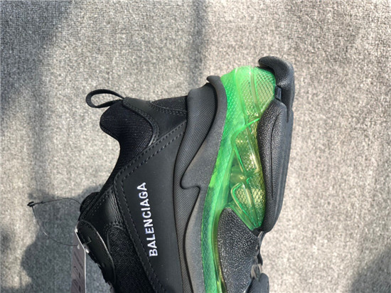 2019 Balenciaga Triple-S Sneaker 012