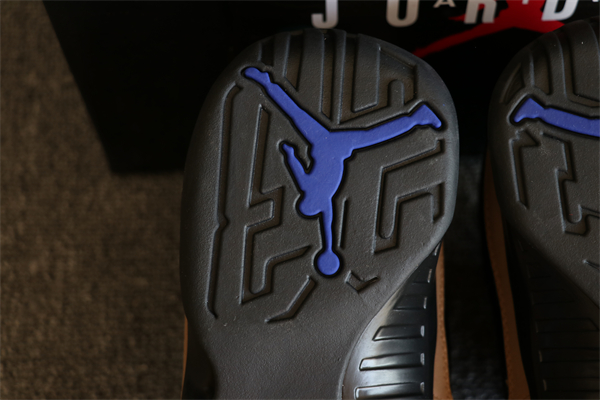 Nike Air Jordan 9 Retro Oliver