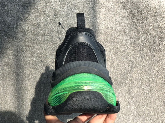 2019 Balenciaga Triple-S Sneaker 012