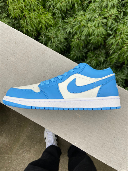 Nike Air Jordan 1 Low 2