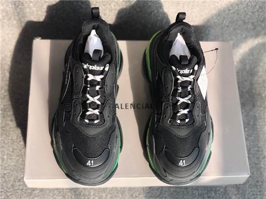 2019 Balenciaga Triple-S Sneaker 012