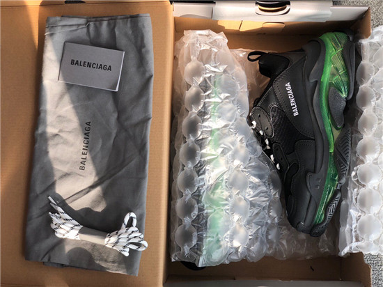 2019 Balenciaga Triple-S Sneaker 012