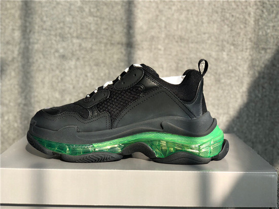2019 Balenciaga Triple-S Sneaker 012