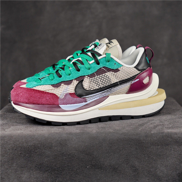 Sacai x Nike VaporWaffle 3.0 String Villain