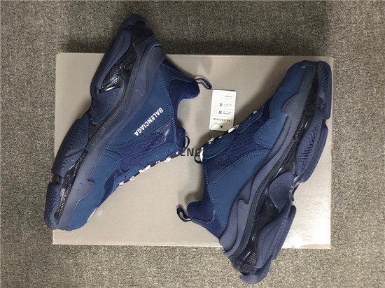 2019 Balenciaga Triple-S Sneaker 011