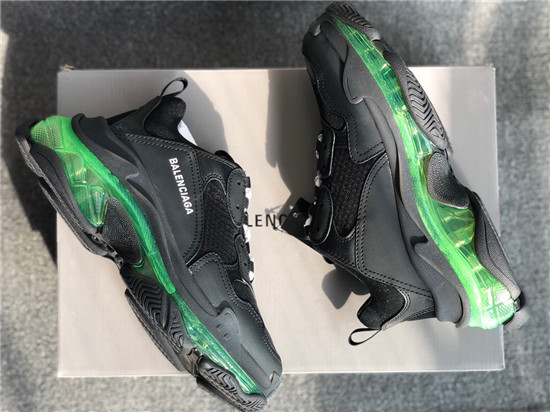 2019 Balenciaga Triple-S Sneaker 012