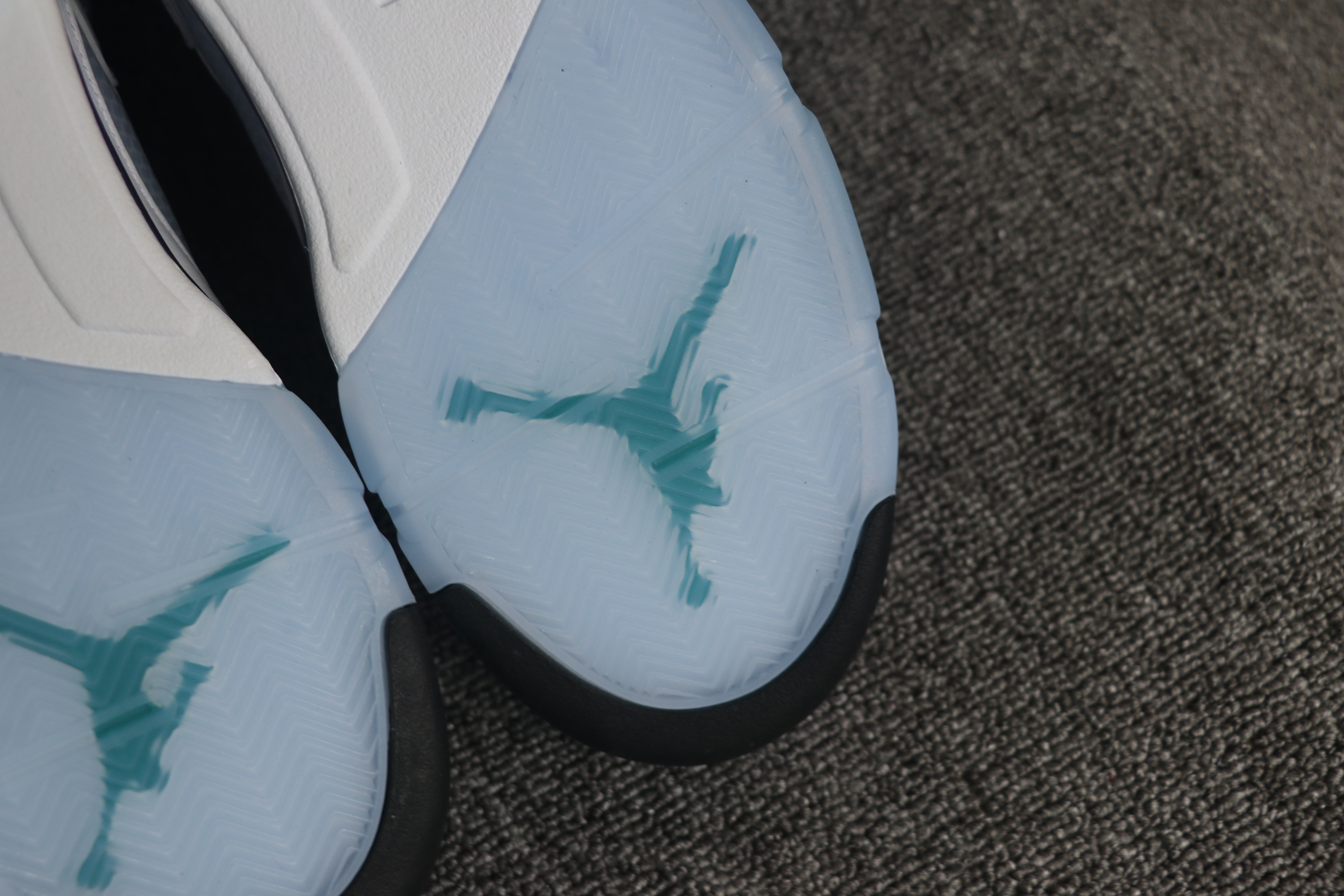 Nike Air Jordan 5 Retro Grapes