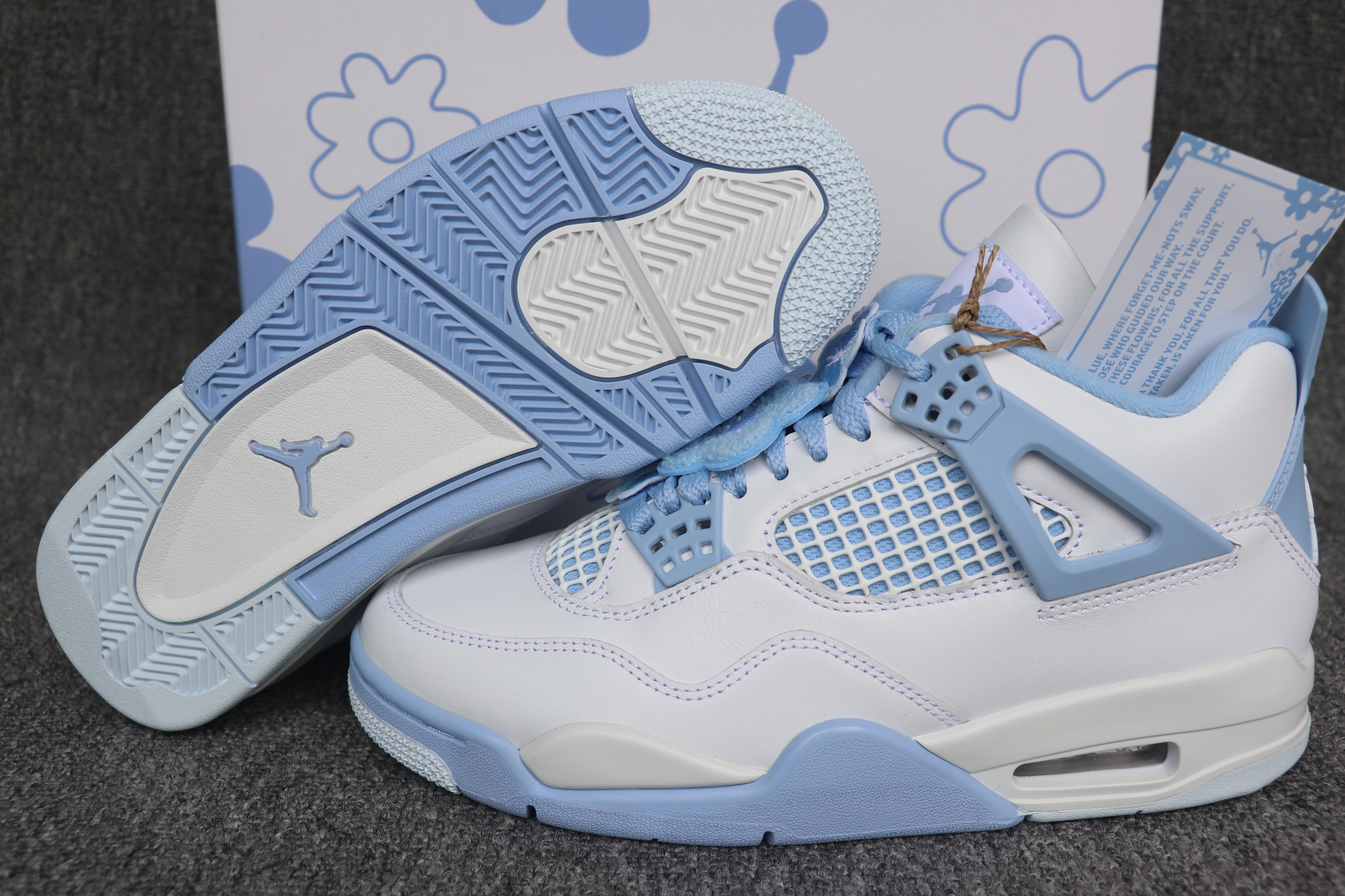 Nike Air Jordan 4 Forget Me Not
