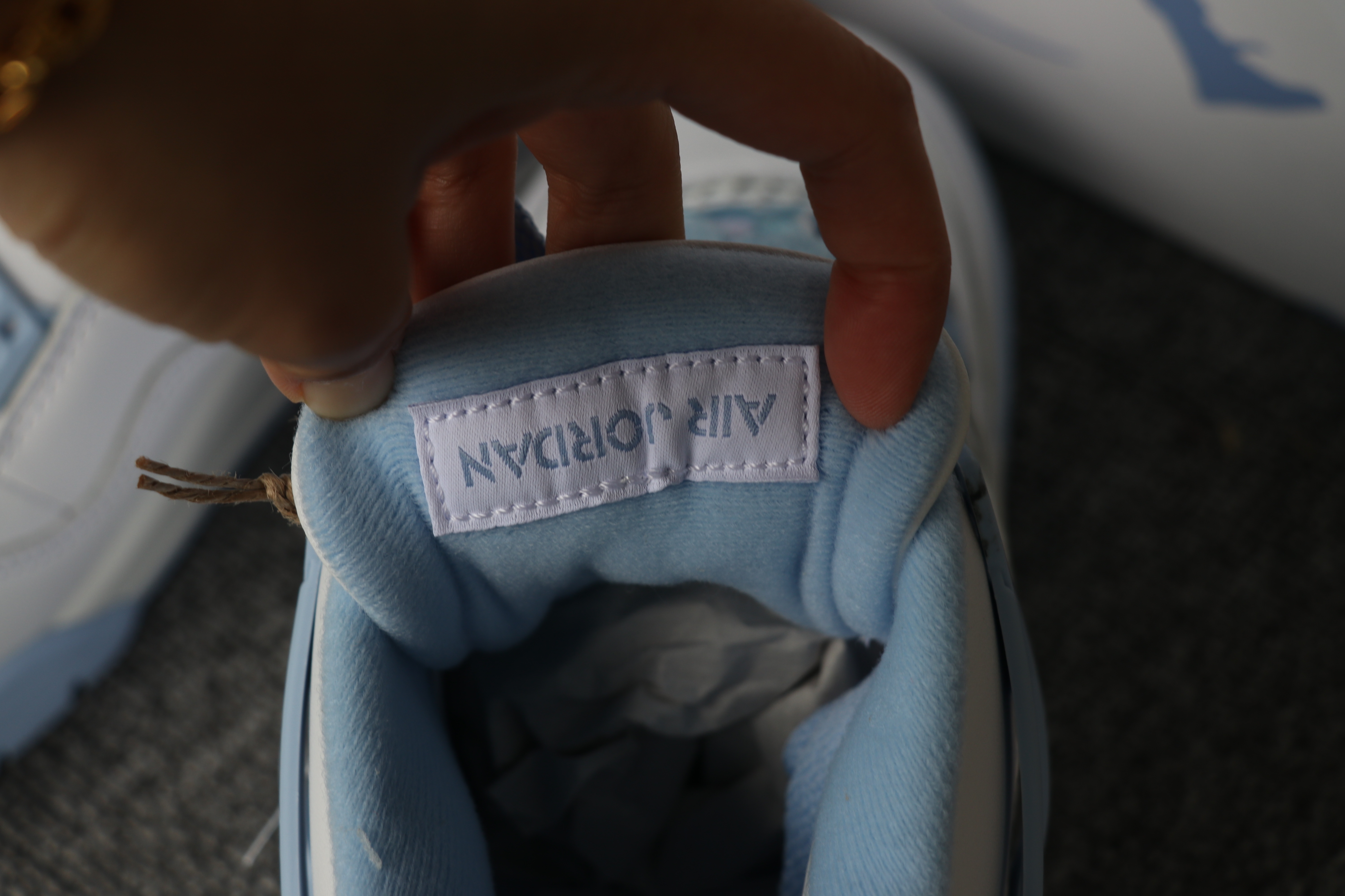 Nike Air Jordan 4 Forget Me Not