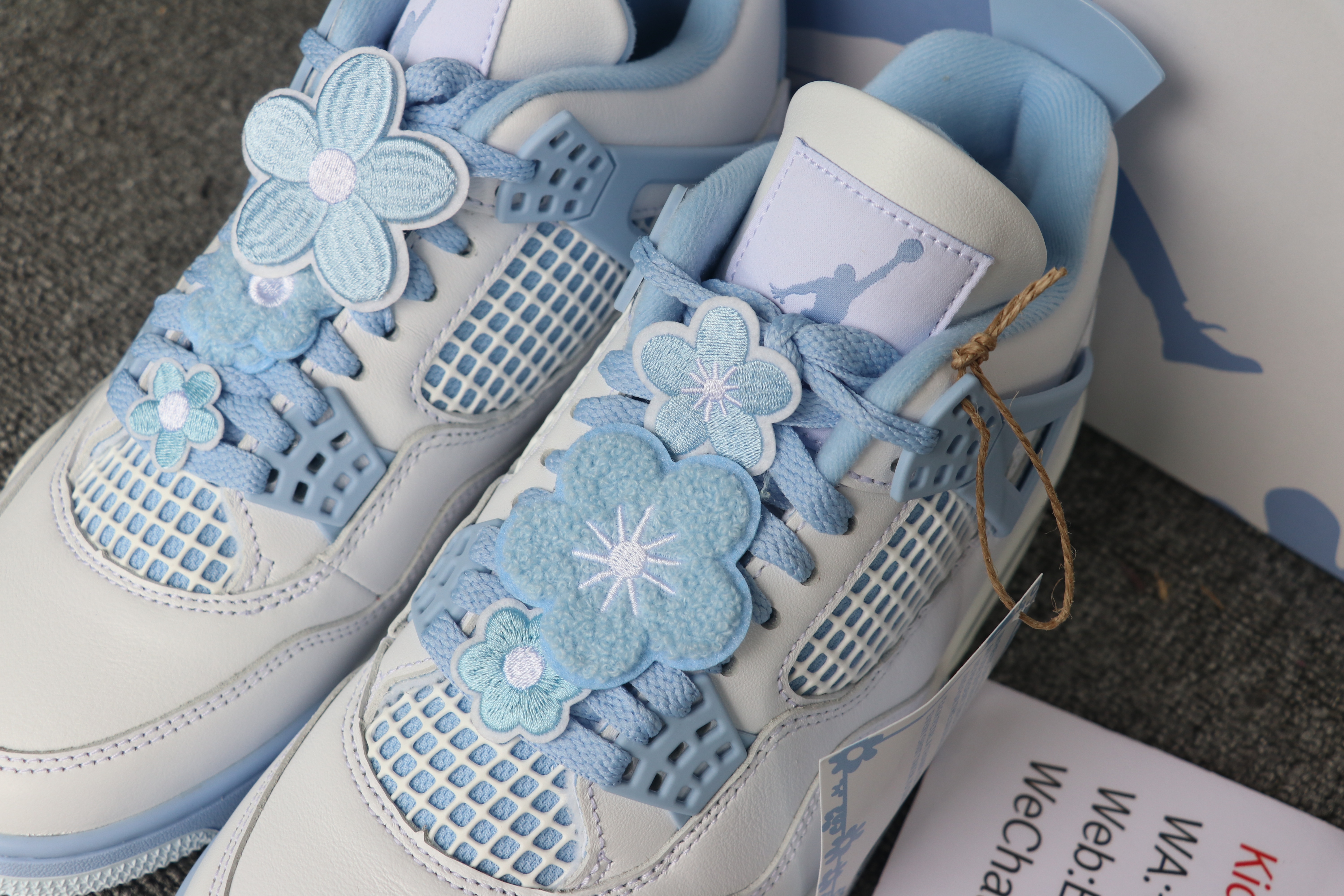 Nike Air Jordan 4 Forget Me Not