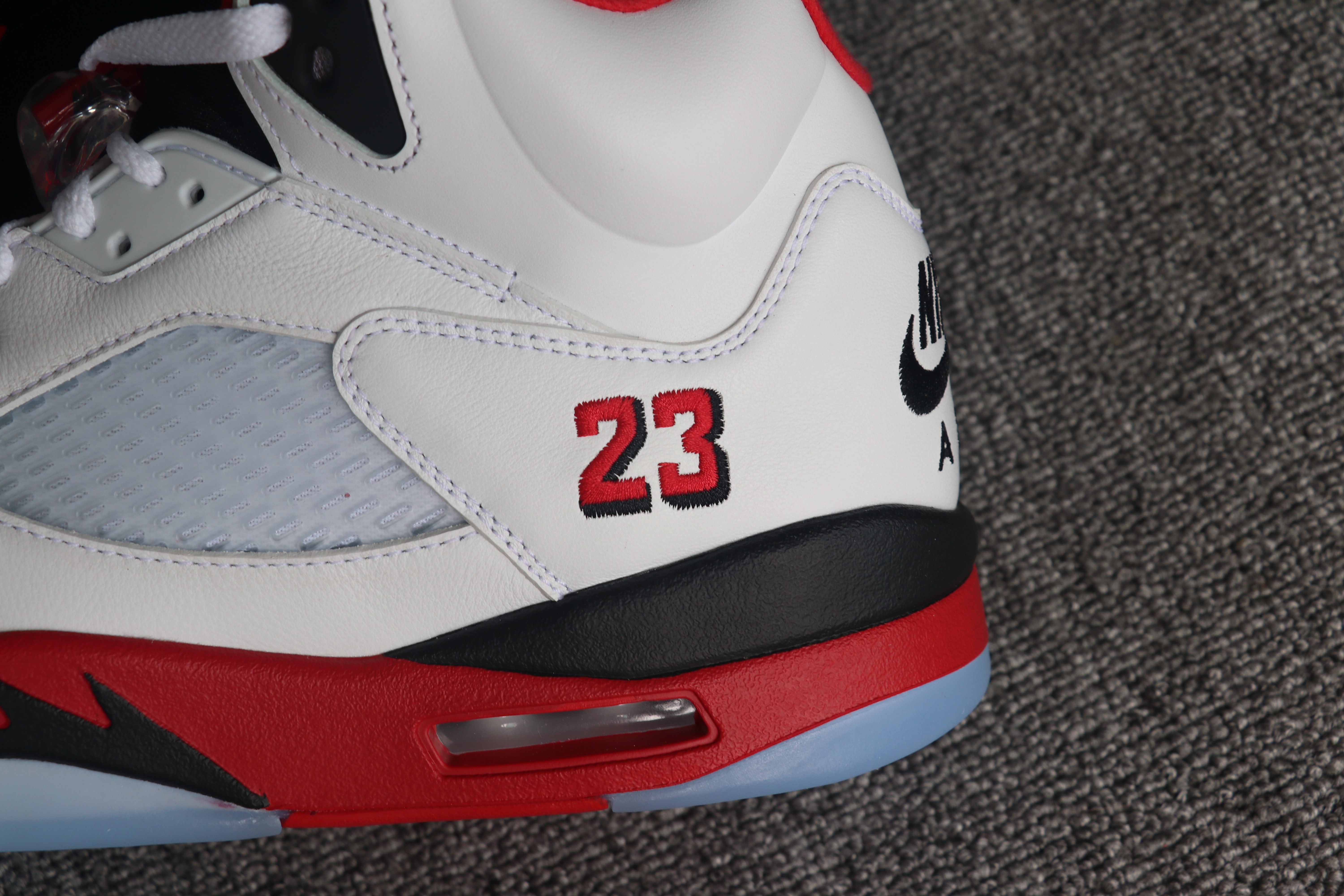 Nike Air Jordan 5 Fire Red