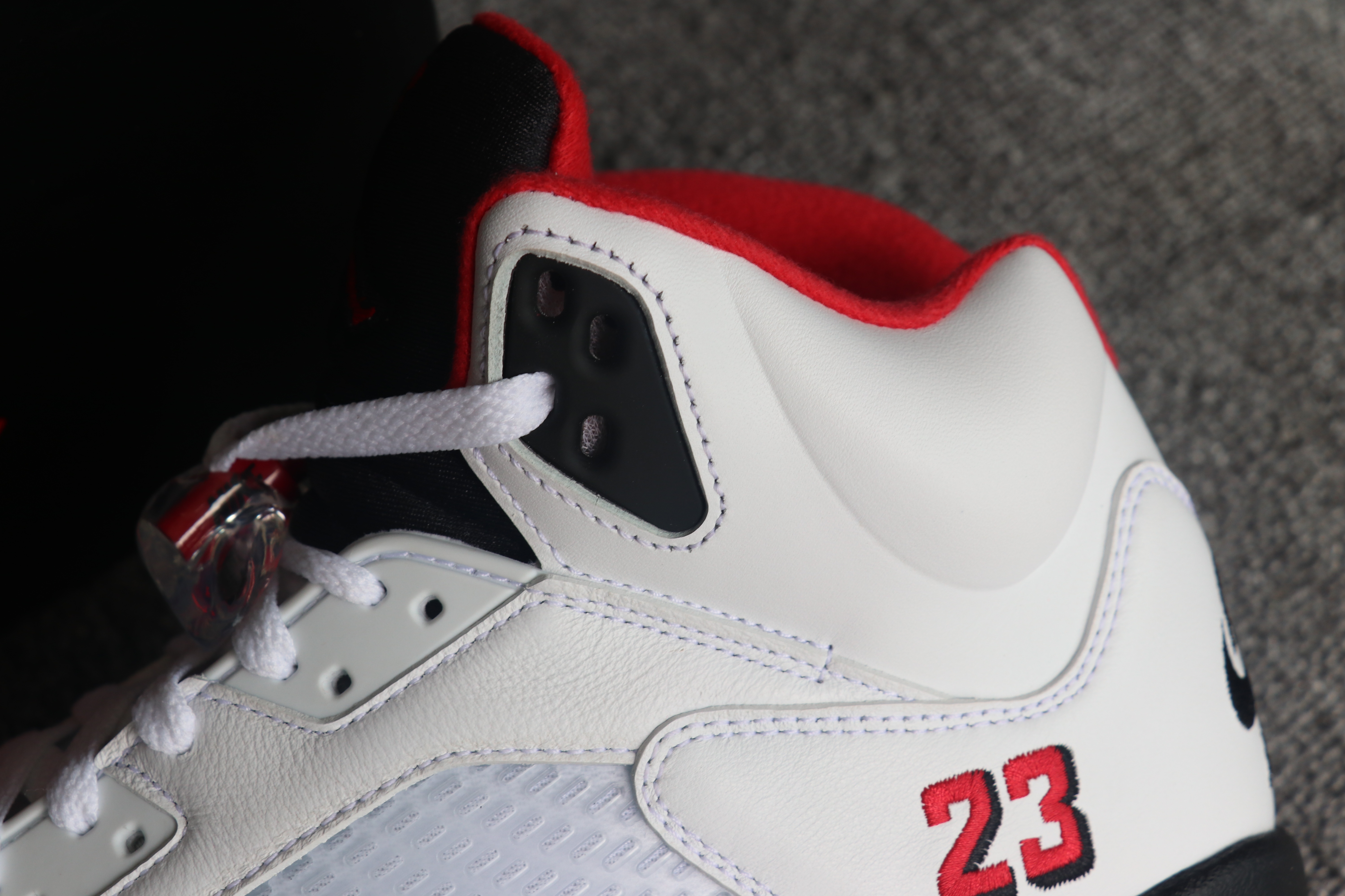 Nike Air Jordan 5 Fire Red