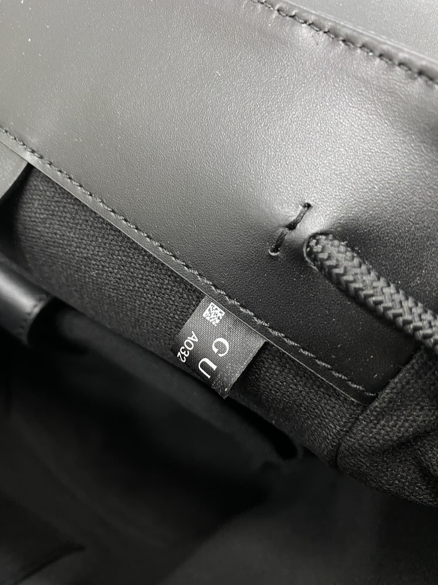 Gucci Backpack 495563 (DM For Price）