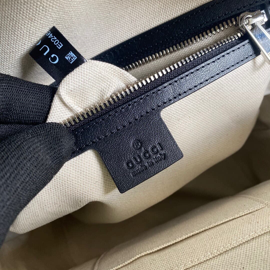 Gucci Backpack 658579 (DM For Price）