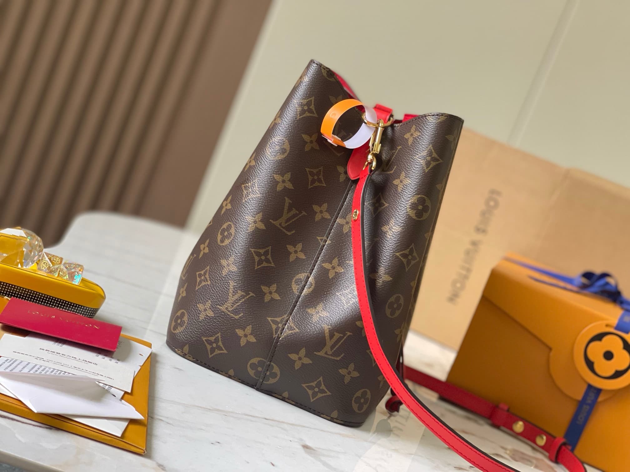 LV Bag Neonoe  M44021