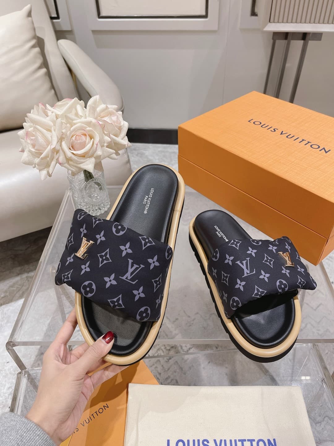 LV Slipper