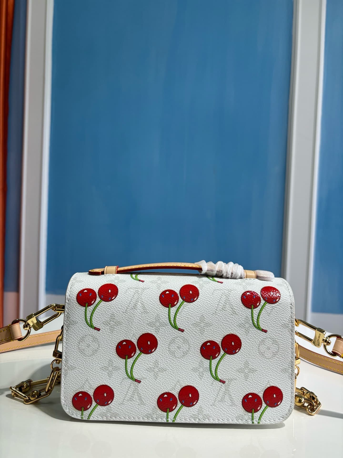 LV HandBag Pochette  M14231