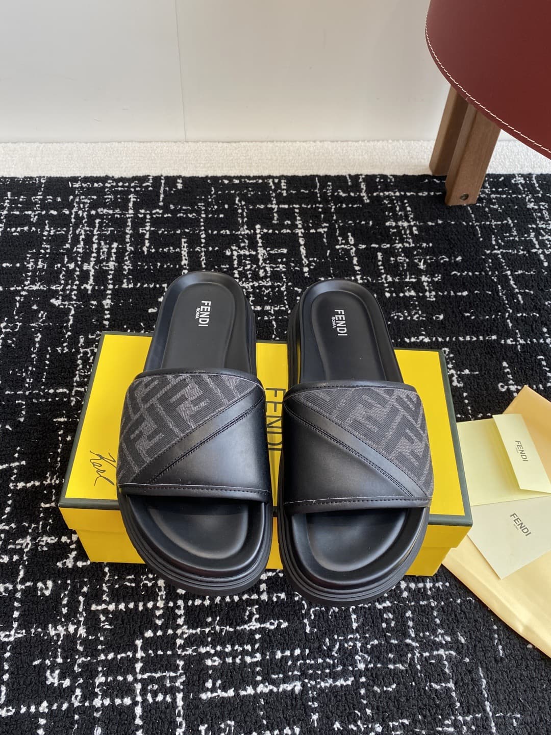 Fendi Man Slippers Heel High 3.0cm