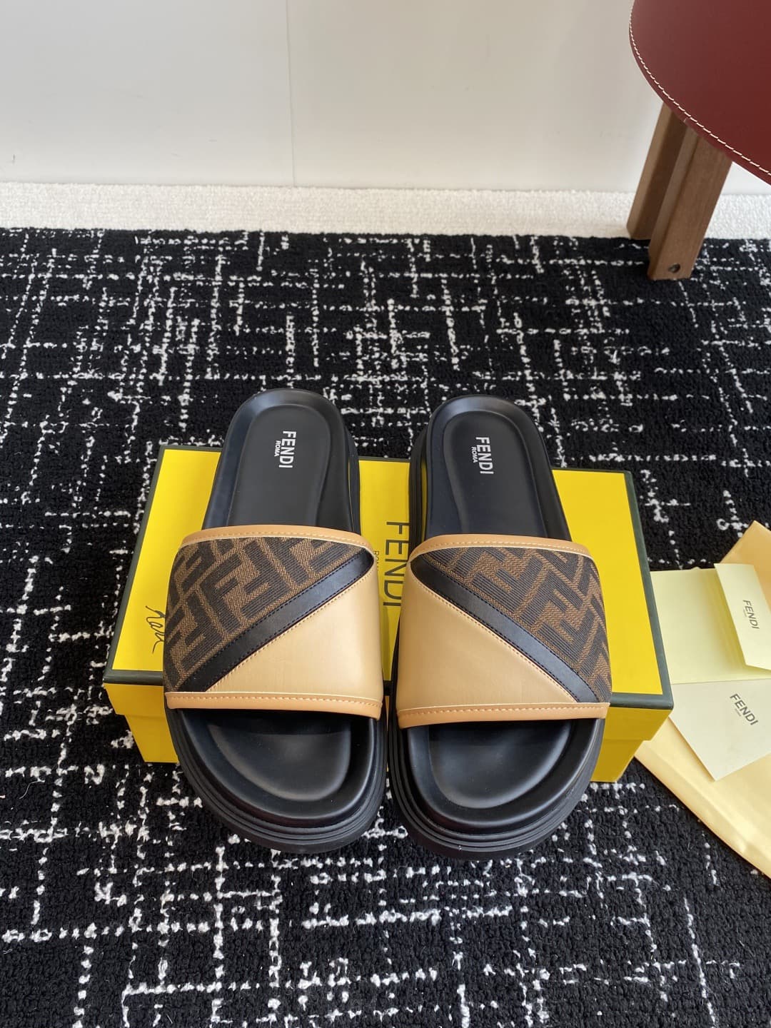 Fendi Man Slippers Heel High 3.0cm