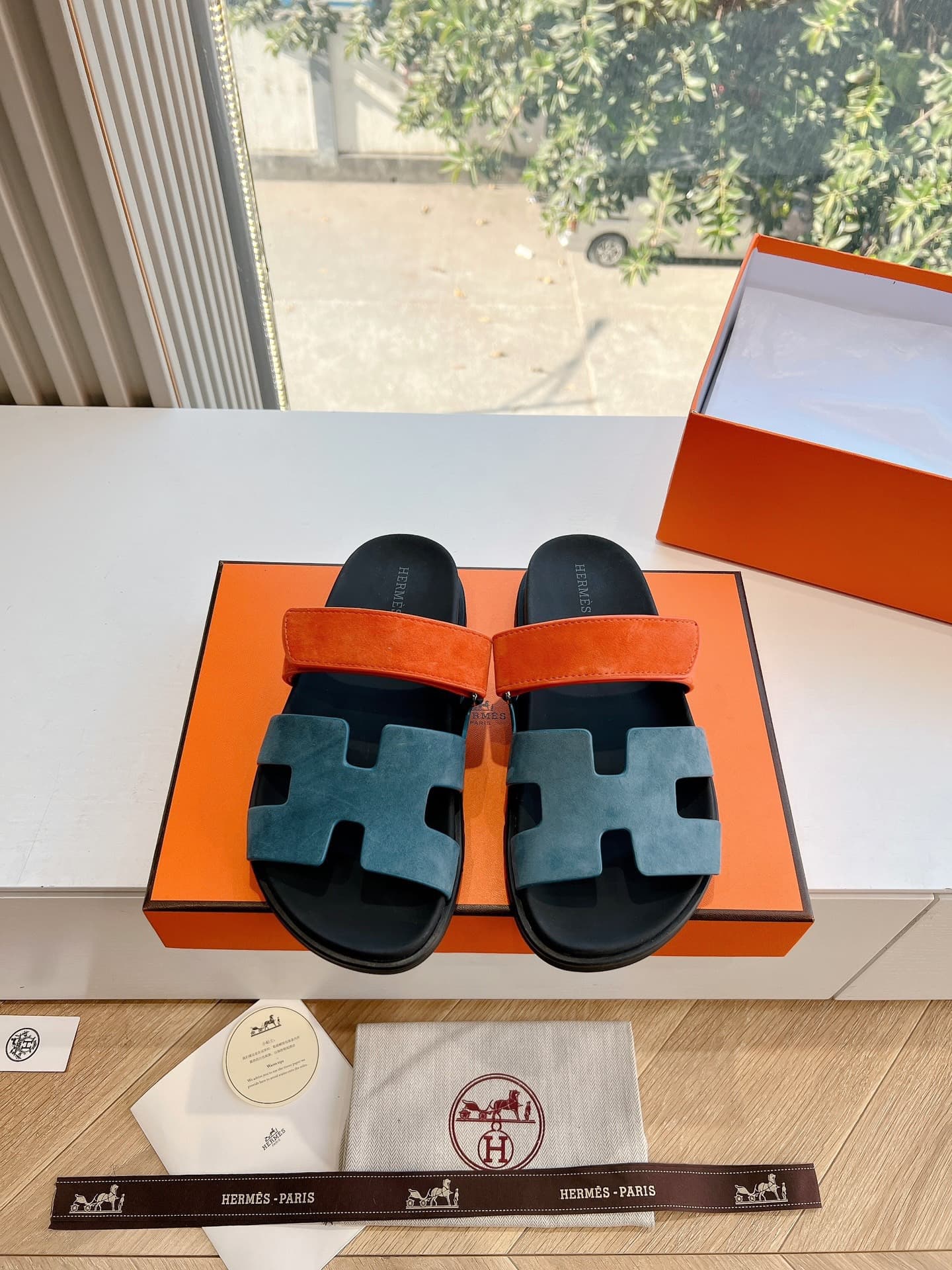 Hsuede Couple Slippers