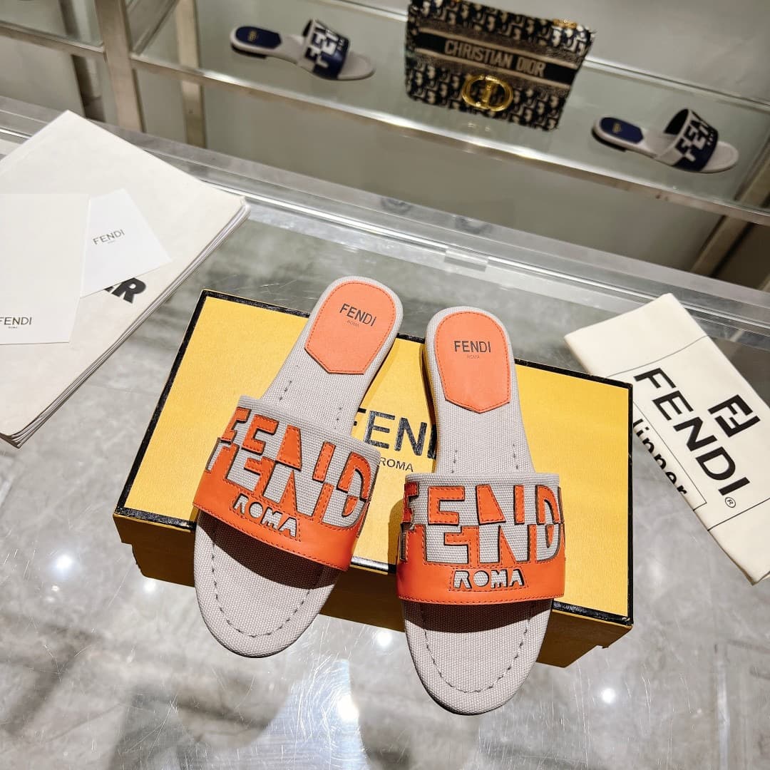 Fendi Woman Slippers