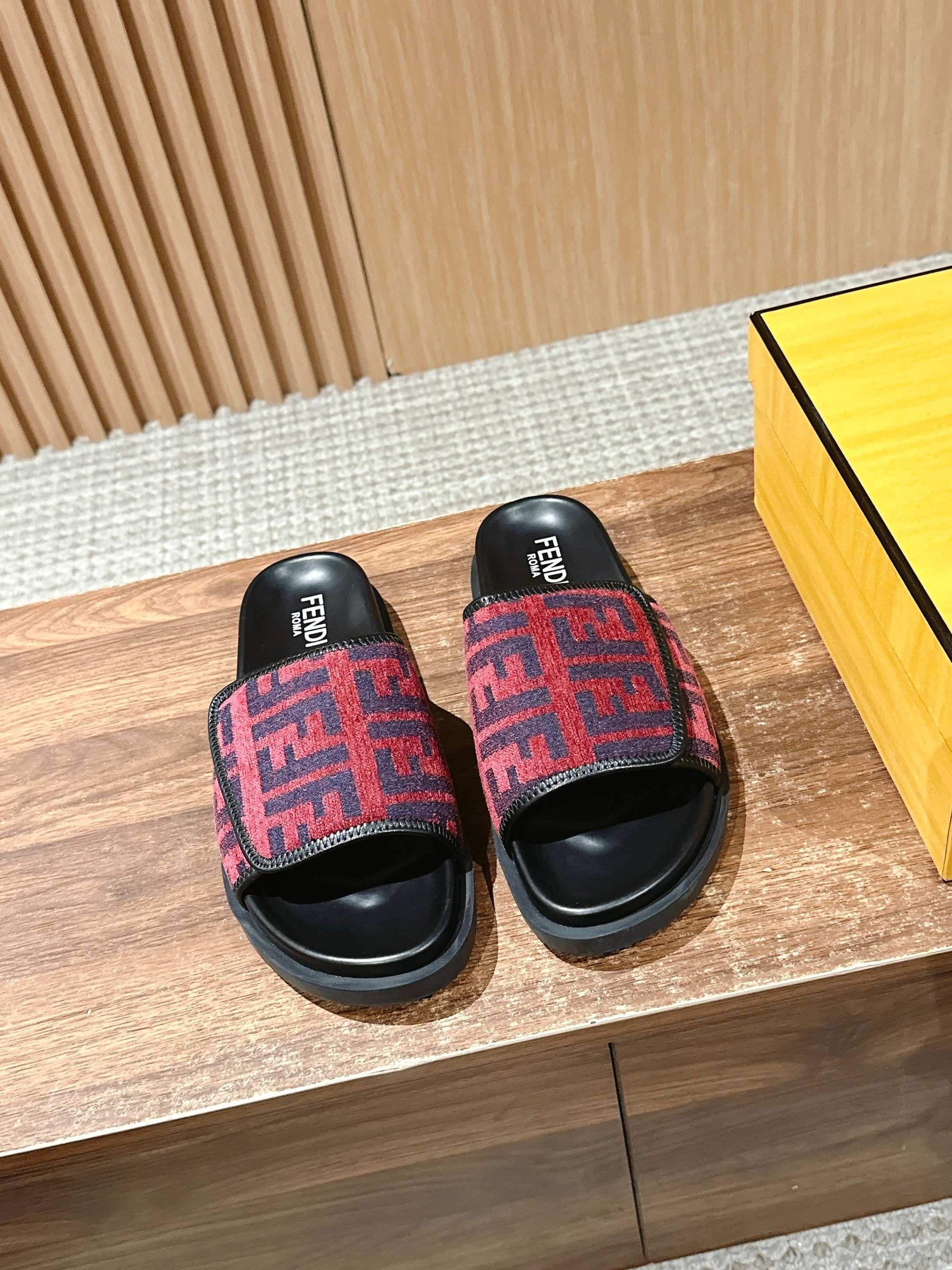 Fendi Couple Slippers