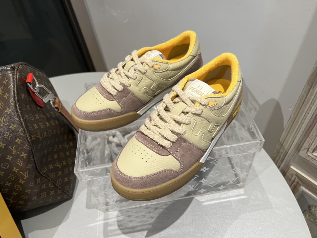 Fendi Couple Shoes