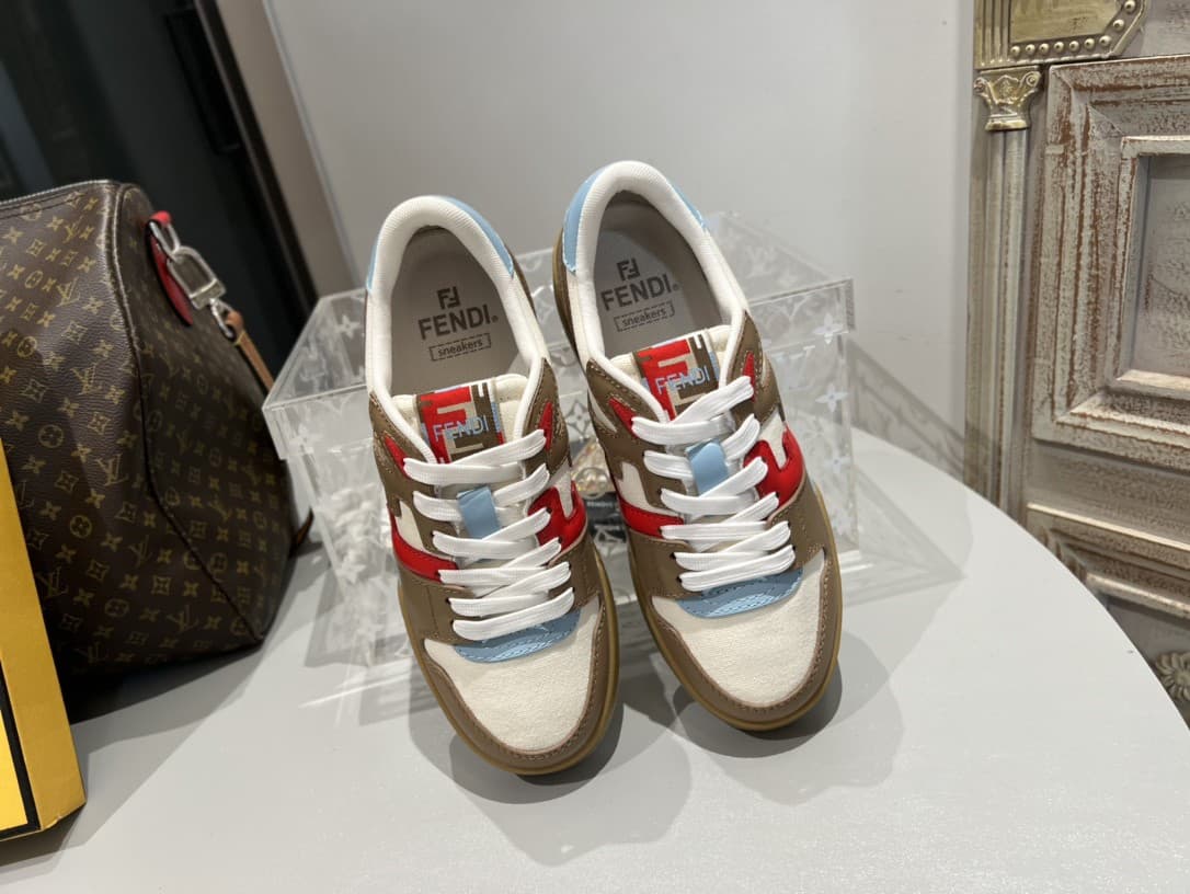 Fendi Couple Shoes