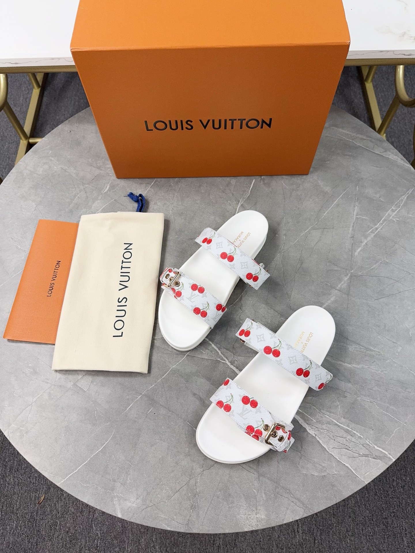 LV Couple Slipper