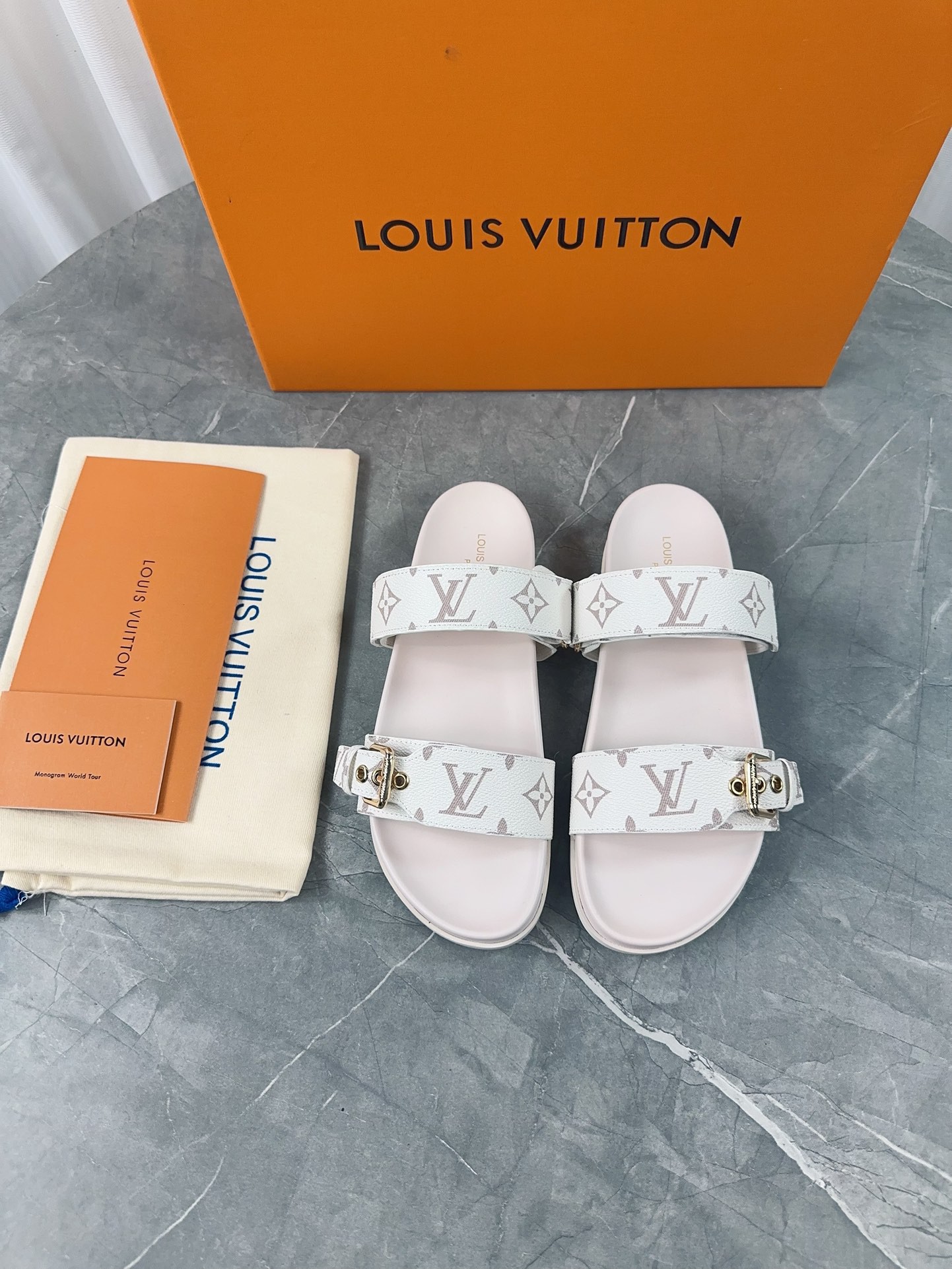 LV Couple Slipper