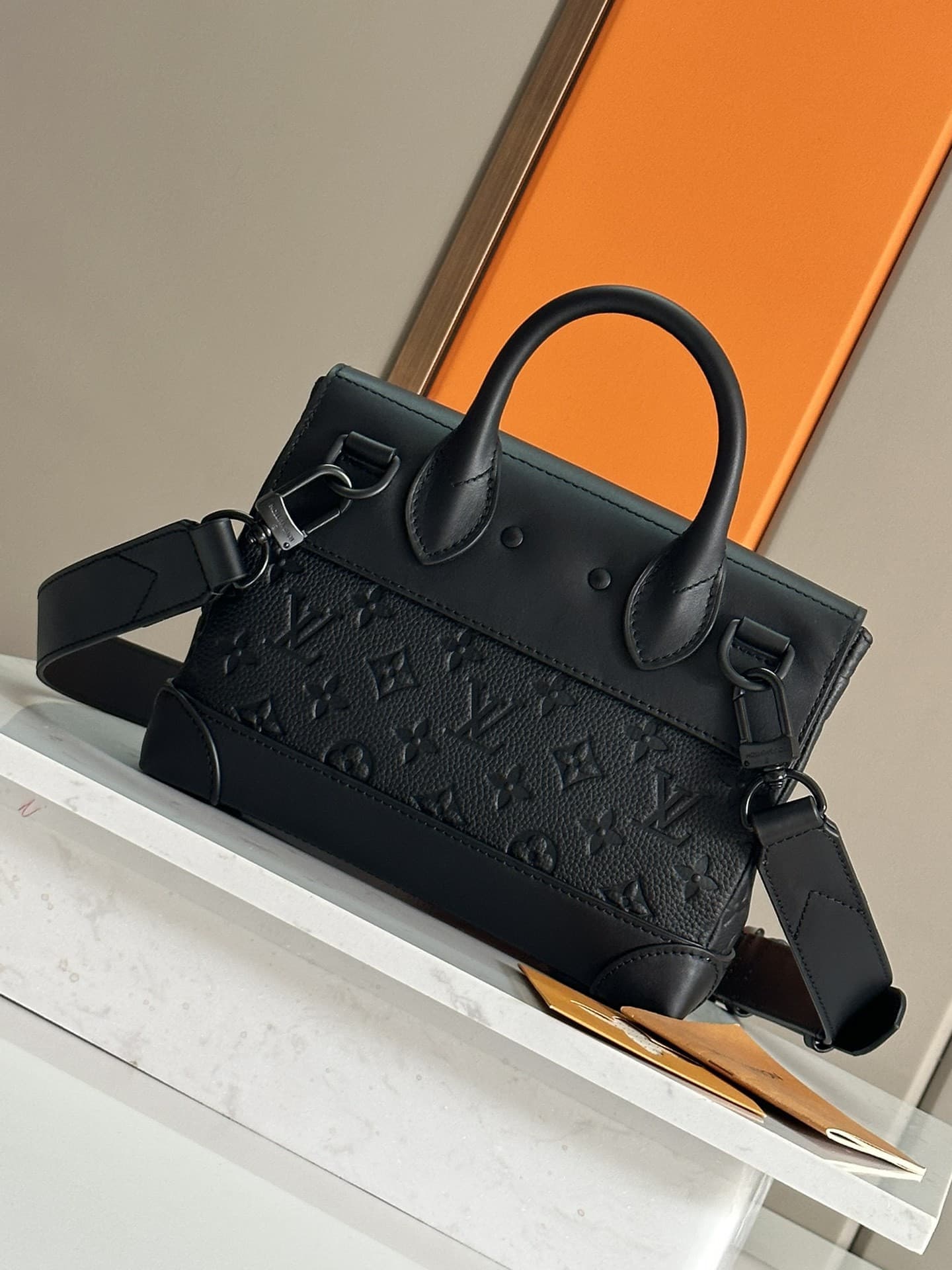 LV Bag M24436