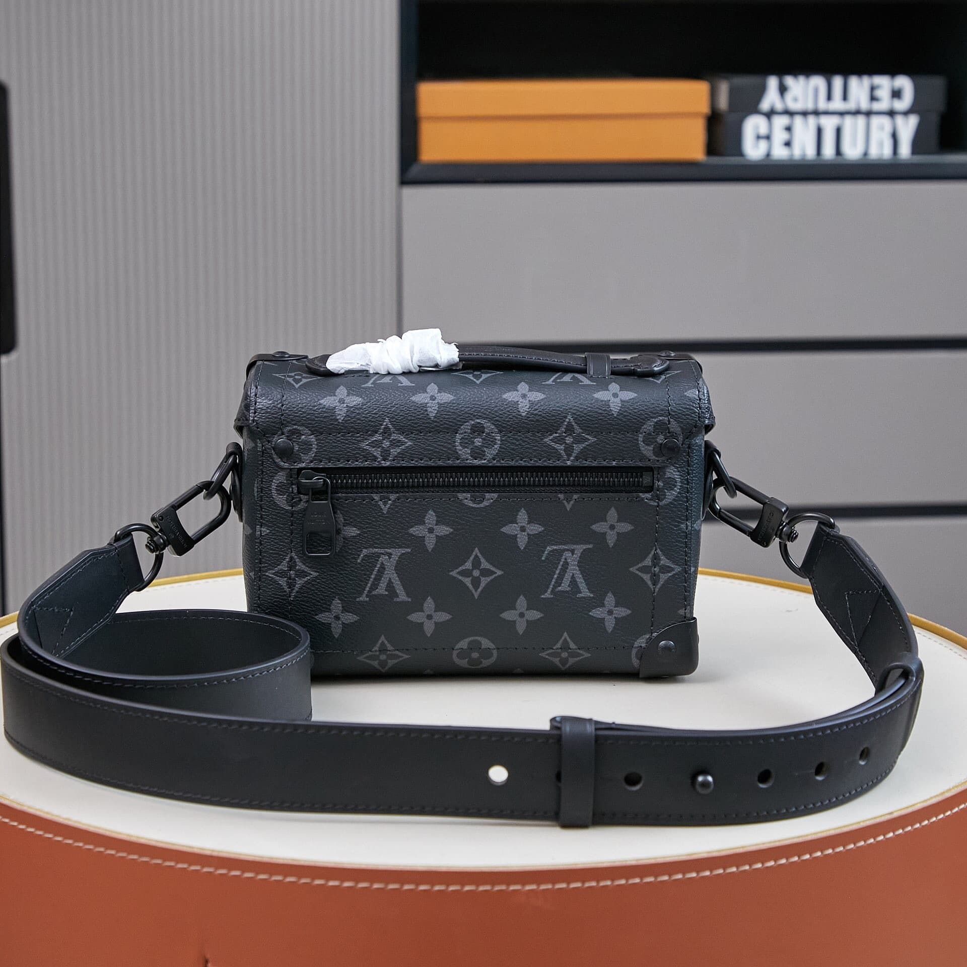 LV Bag M11743