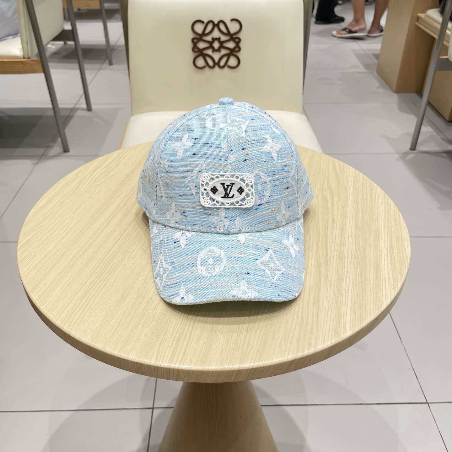 LV Cap