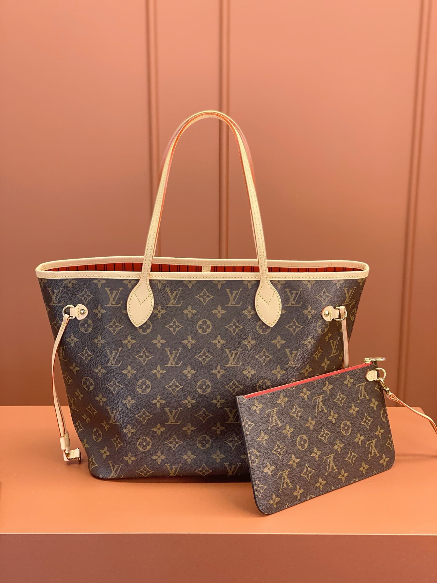 LV Bag M41177