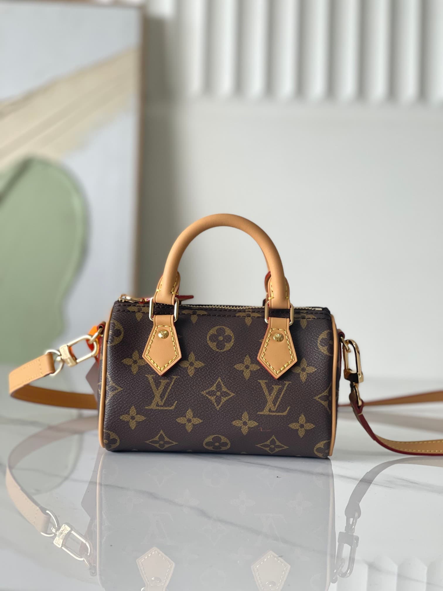 LV Bag M81085