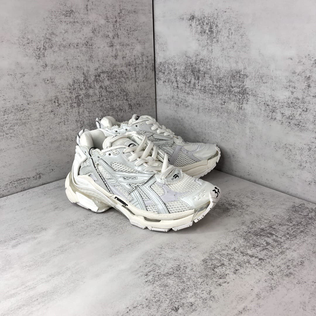 Balenciaga Runner 7.0 2023