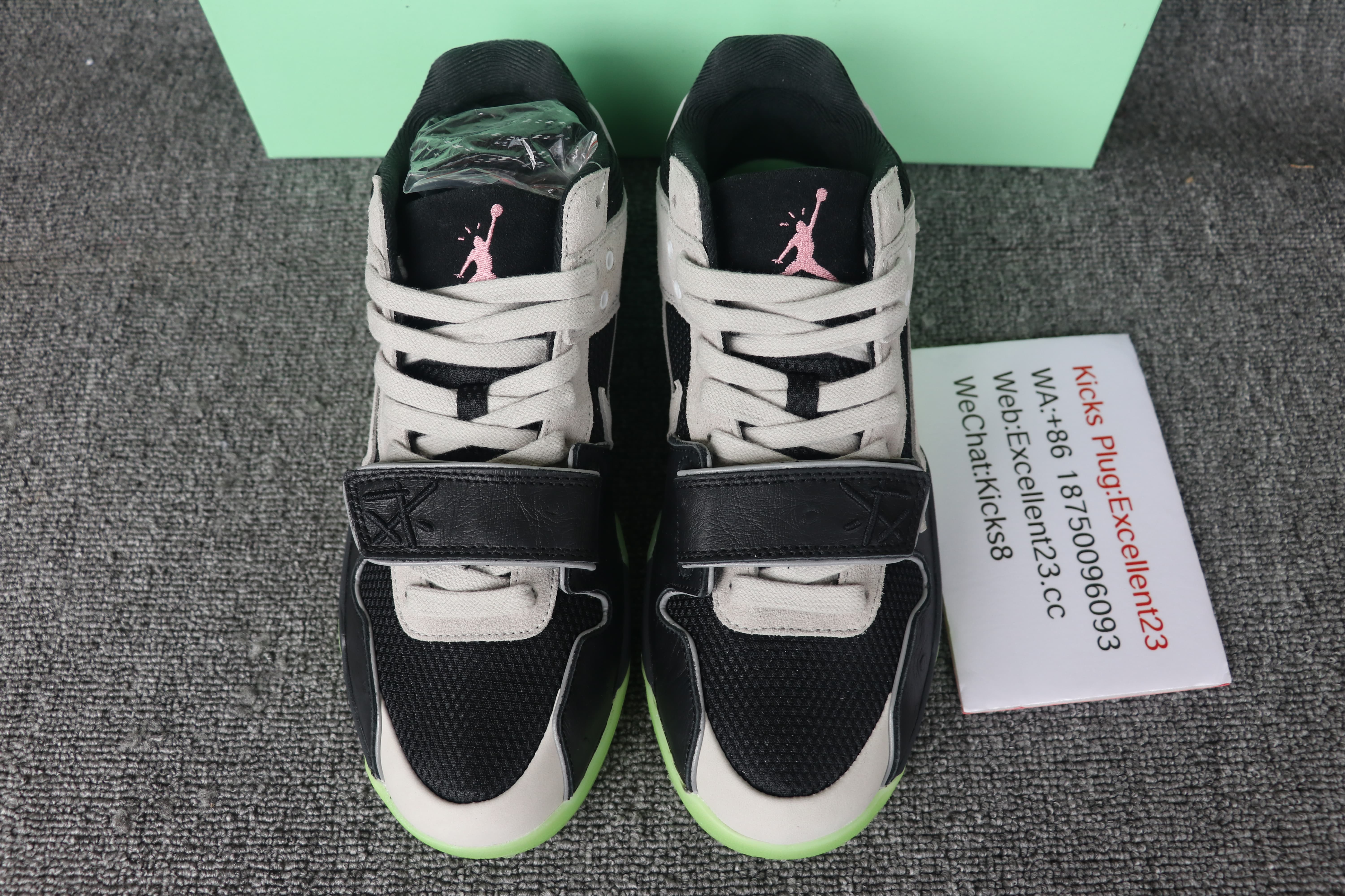 Travis Scott  x Jordan Jumpman