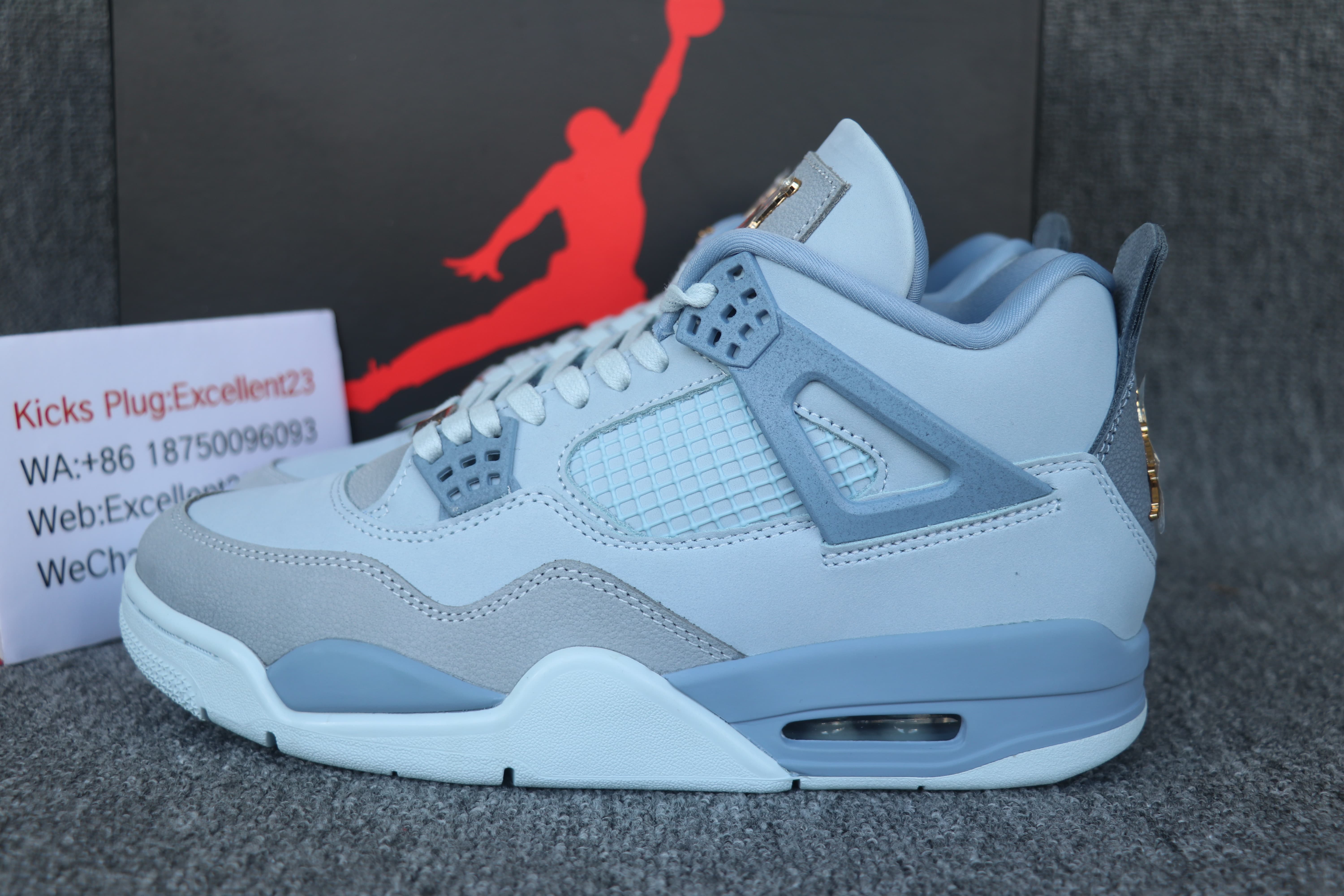Nike Air Jordan 4 UNC PE 2025