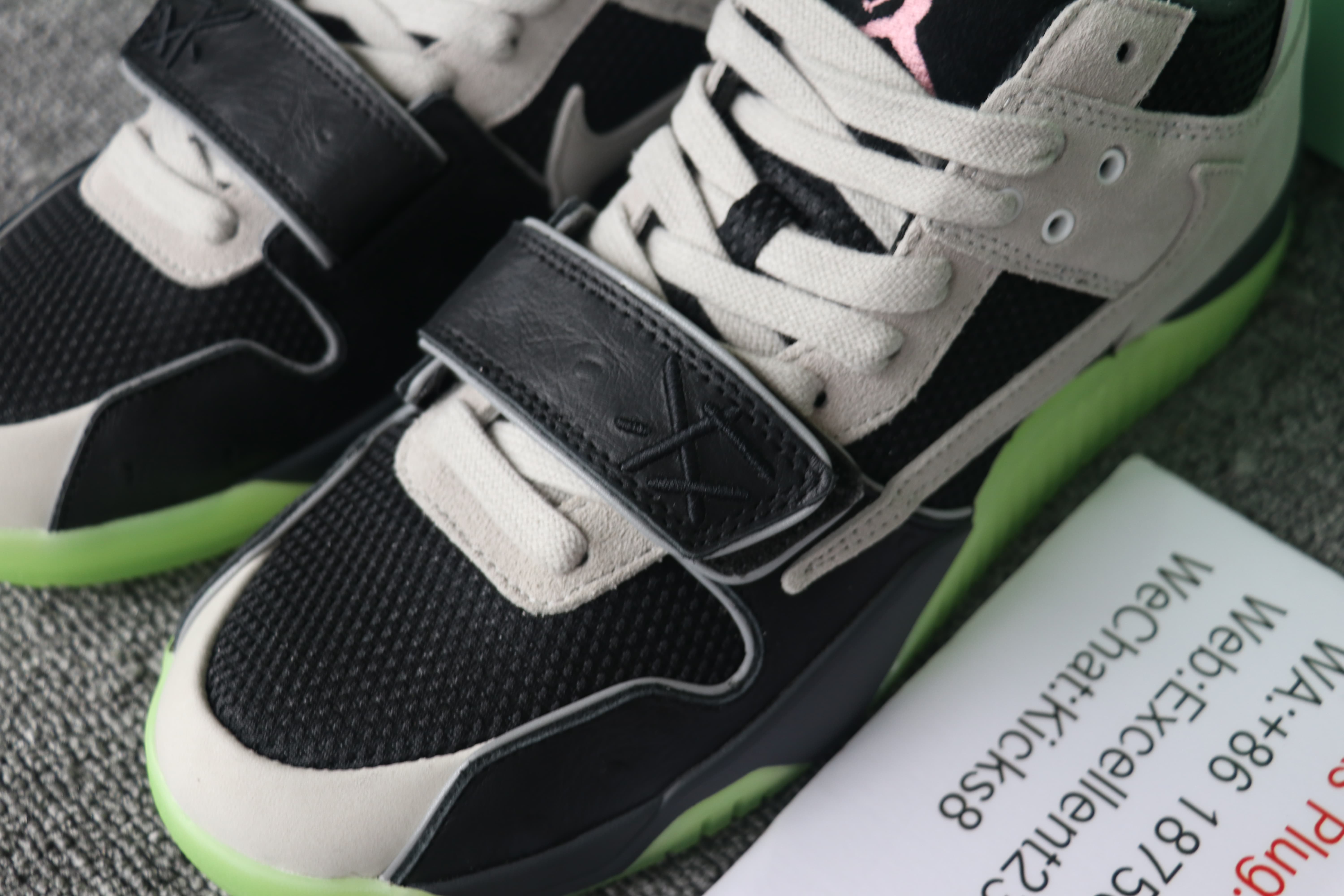 Travis Scott  x Jordan Jumpman