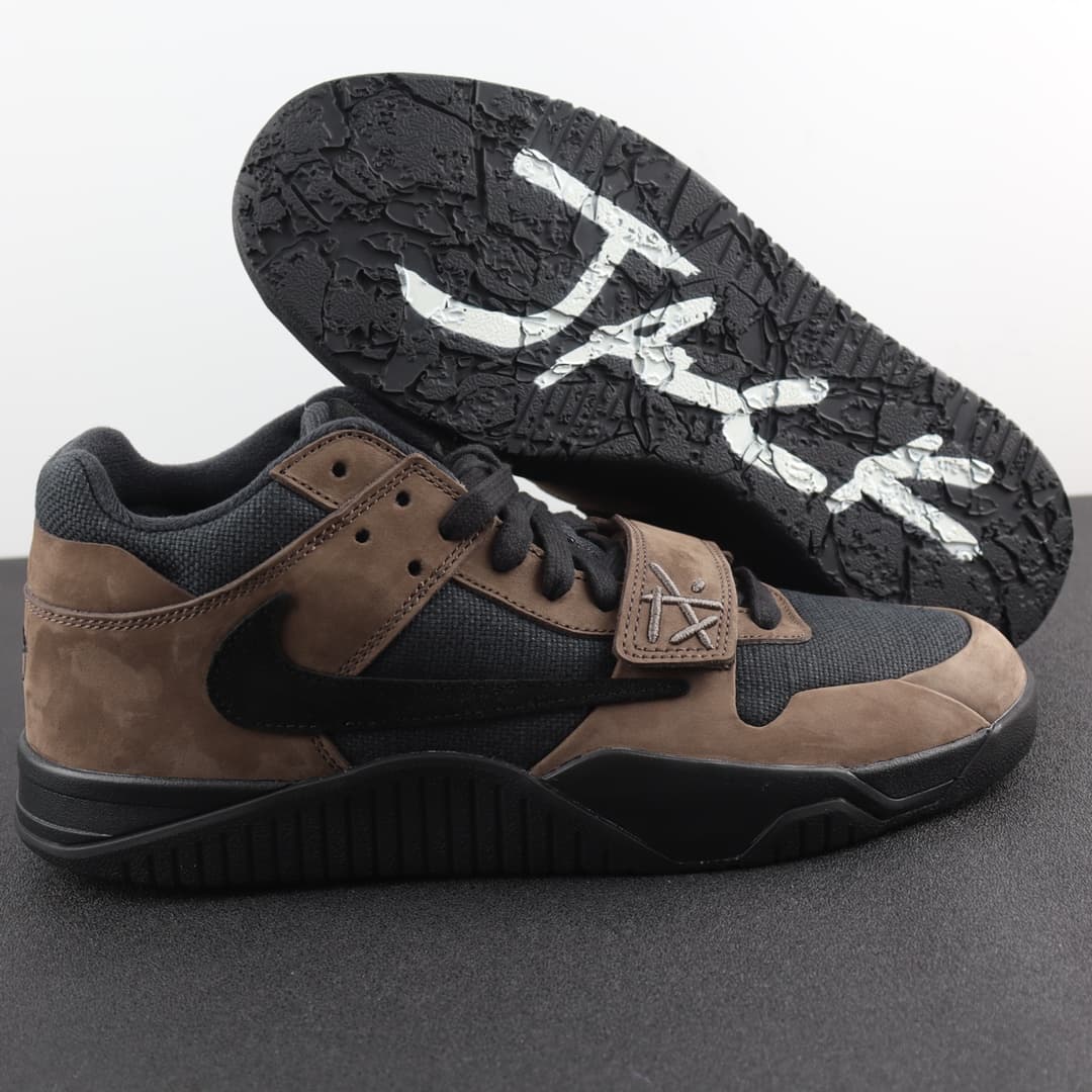 Travis Scott  x Jordan Jumpman