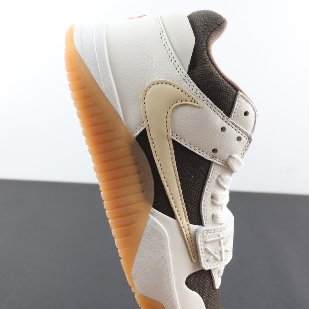 Travis Scott  x Jordan Jumpman