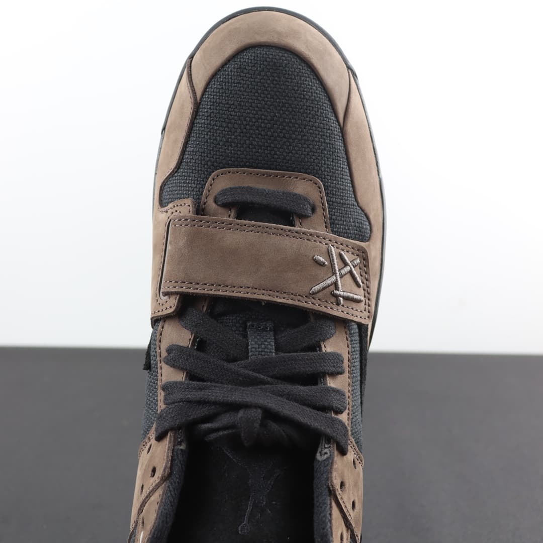 Travis Scott  x Jordan Jumpman