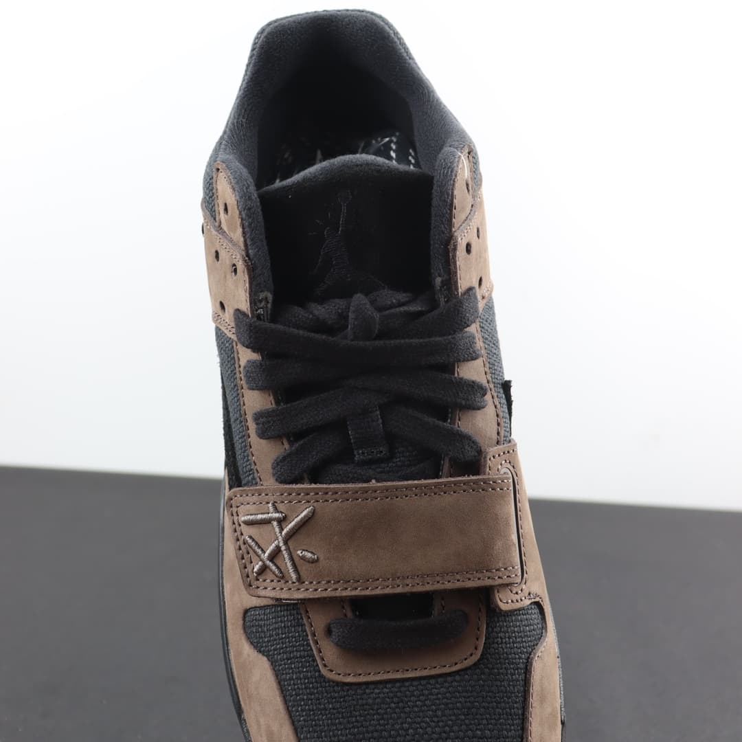 Travis Scott  x Jordan Jumpman