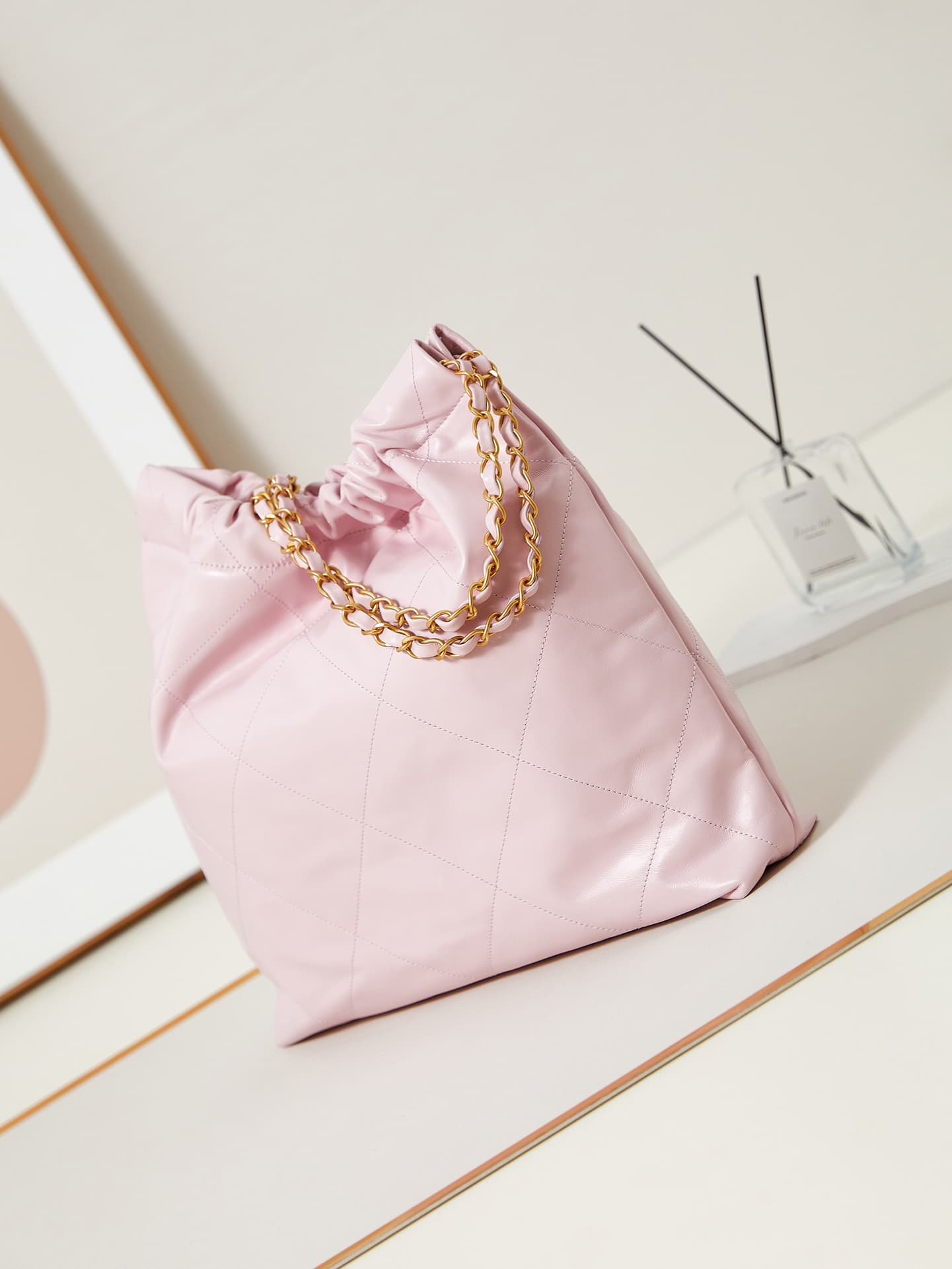 Chanel 22 Bag AS3261