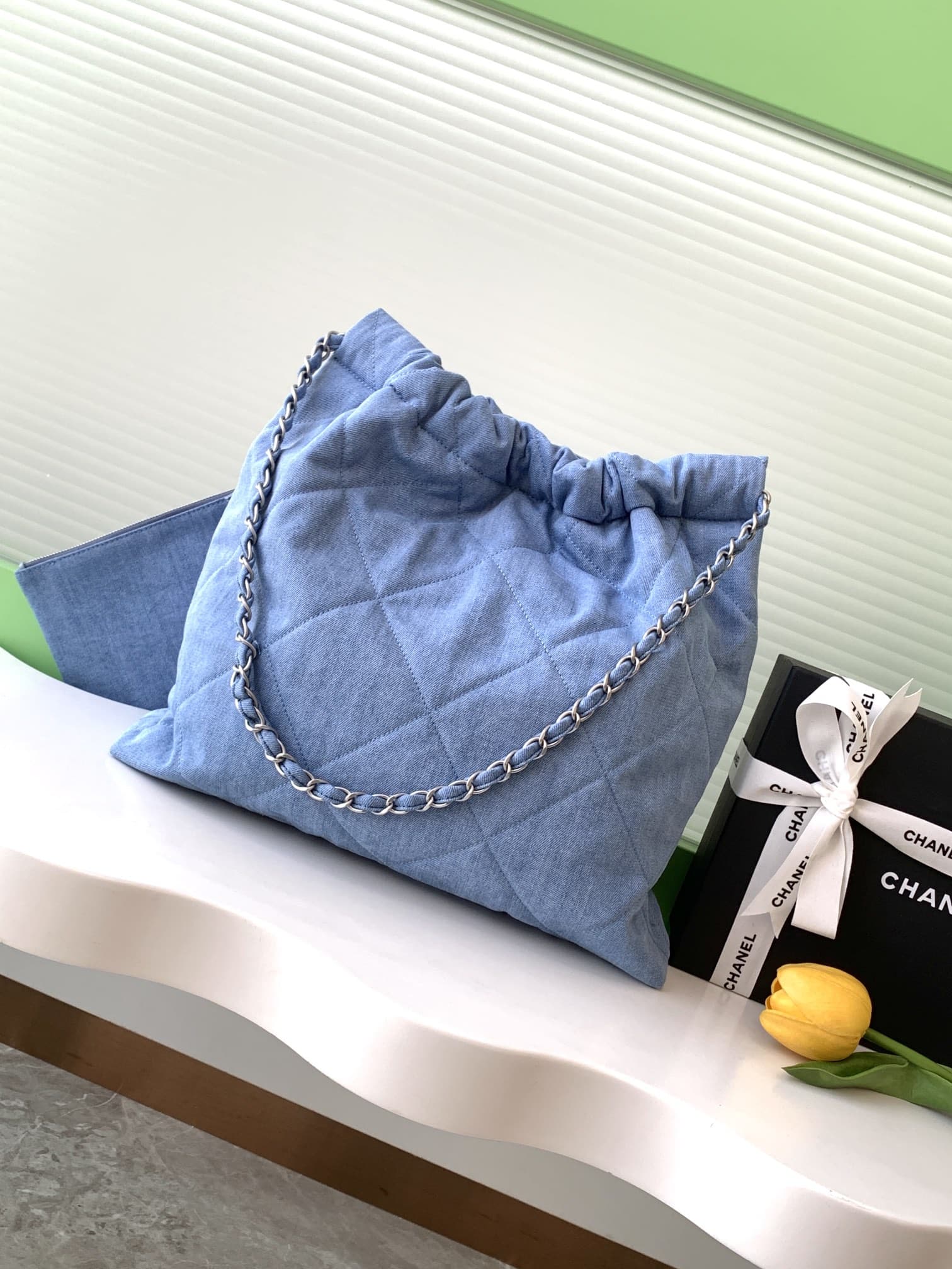 Chanel 22 Bag AS3261