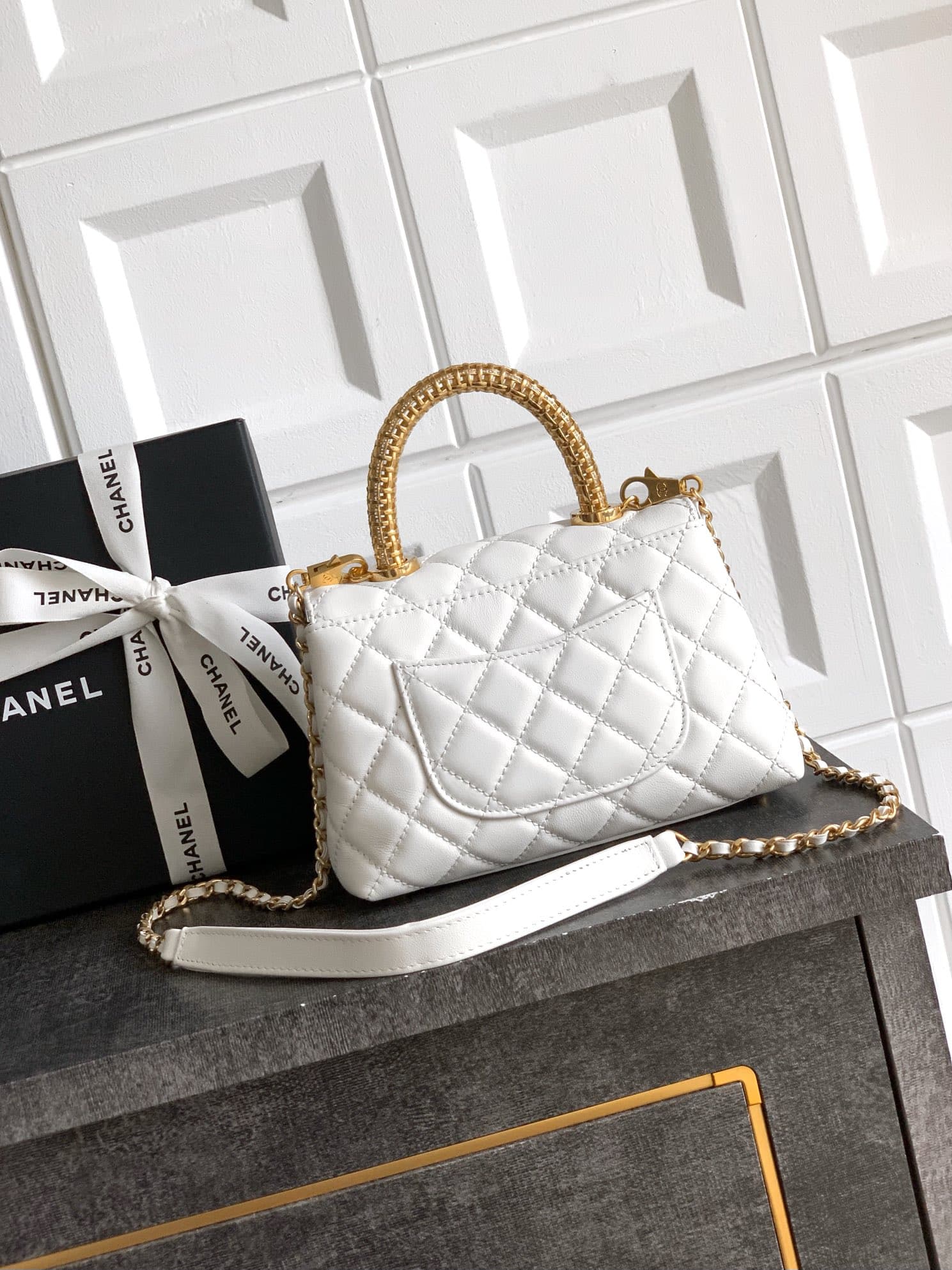 Chanel Coco Handle 2215