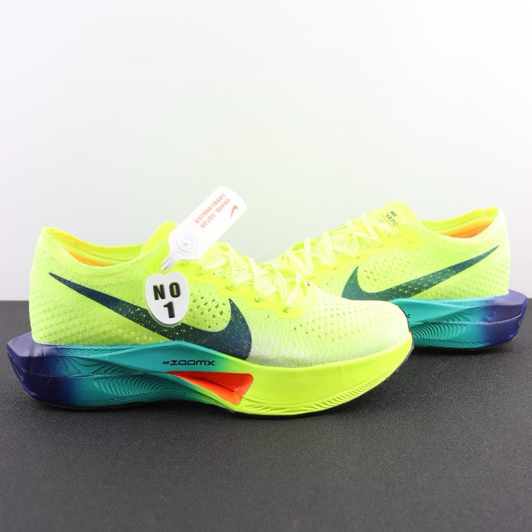 Nike  Zoomx Vaporfly Next% 3