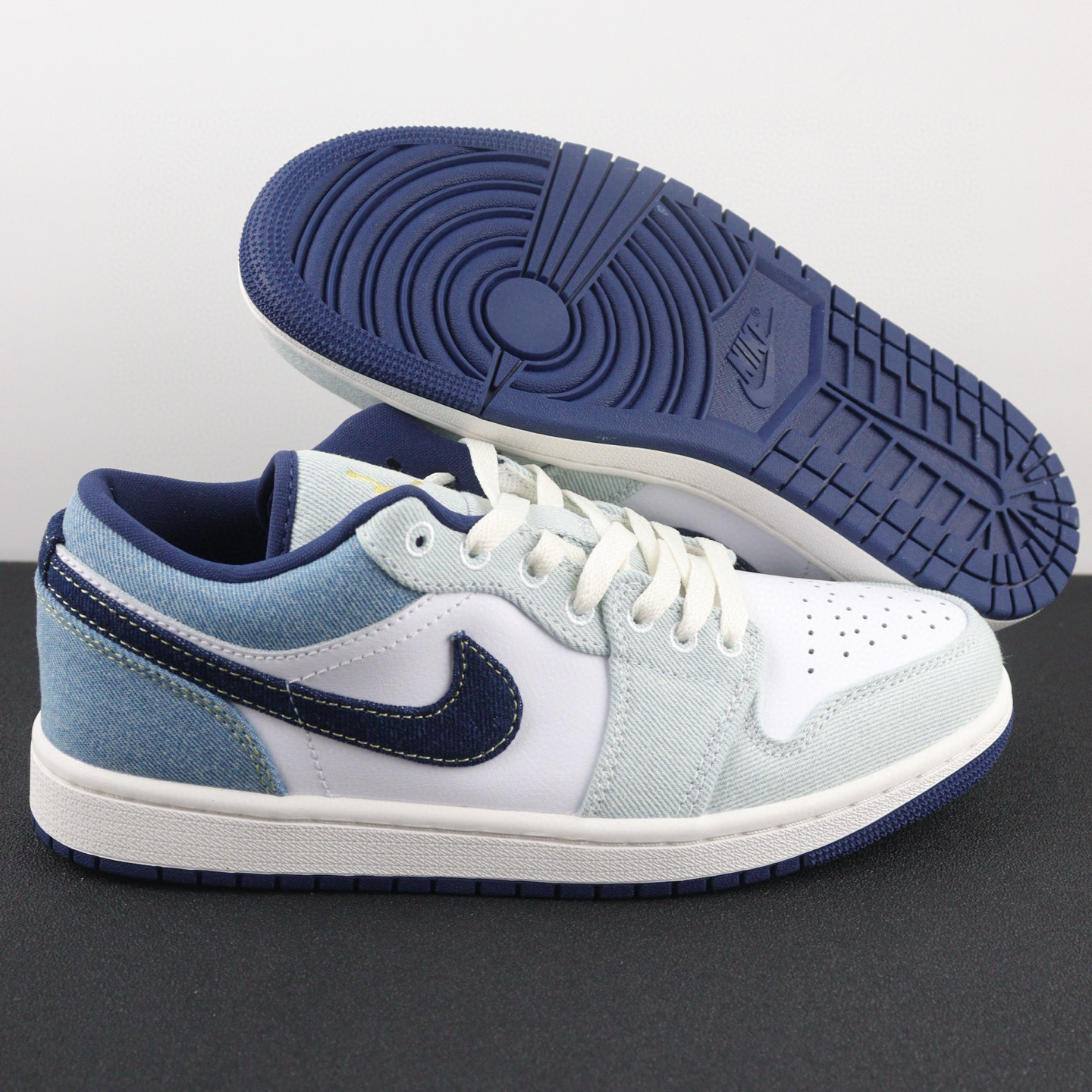 Nike Air Jordan 1 Low